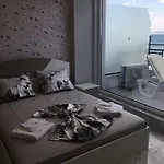 شقة Golden Sea View بوموري