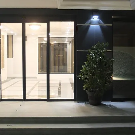 Golden Sea View Πομόριε