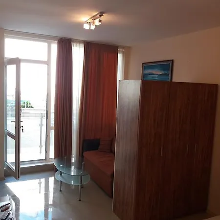 Apartment Golden Sea View *