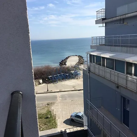 Golden Sea View *