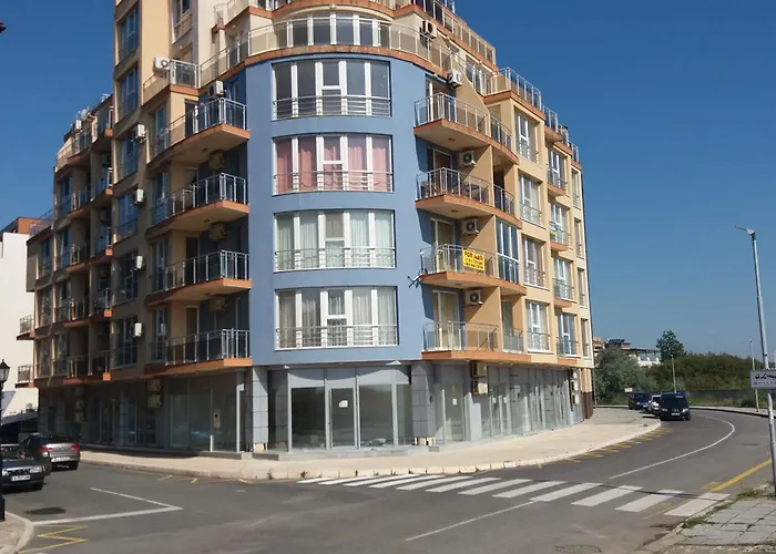 Golden Sea View Апартамент