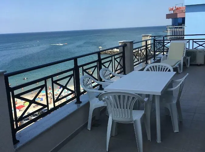 Golden Sea View Διαμέρισμα