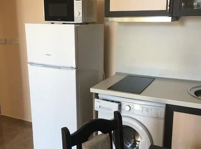 Golden Sea View Πομόριε